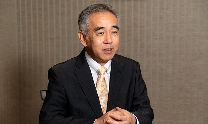 宮囿昭一